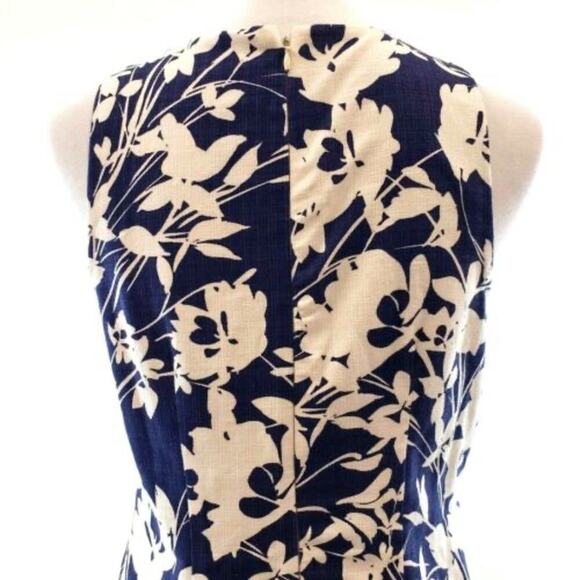 Eliza J Floral Embroidered Lace Trim V-Neck Sleeveless Sheath Dress | Size 4 - Picture 10 of 14